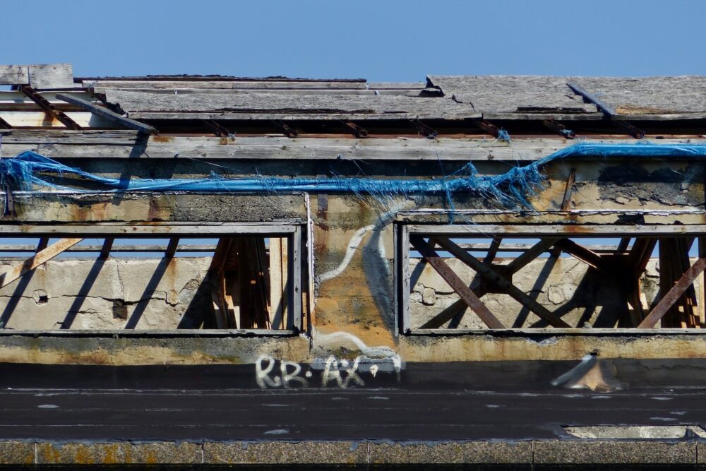 Bonnie Jaffe "Blue Remains"