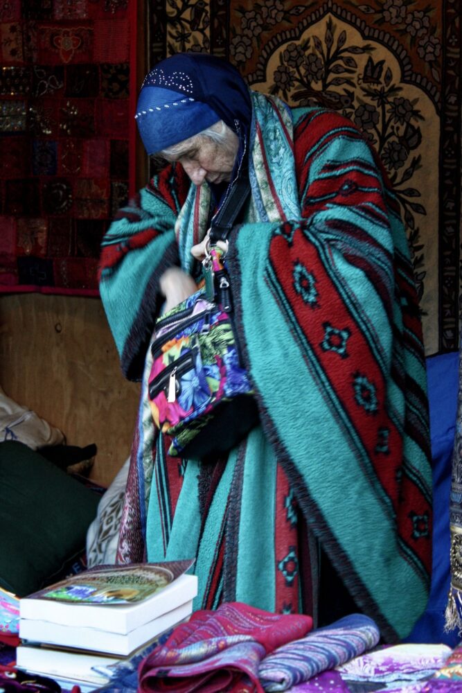 Bonnie Jaffe "At Market"