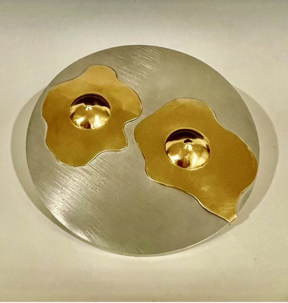 Robert Thorn "Now Serving Eggs Dada!"